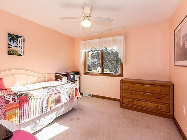 32 Heritage Road Billerica, MA 01821 - Photo 15 of 28 Gallery Image 15