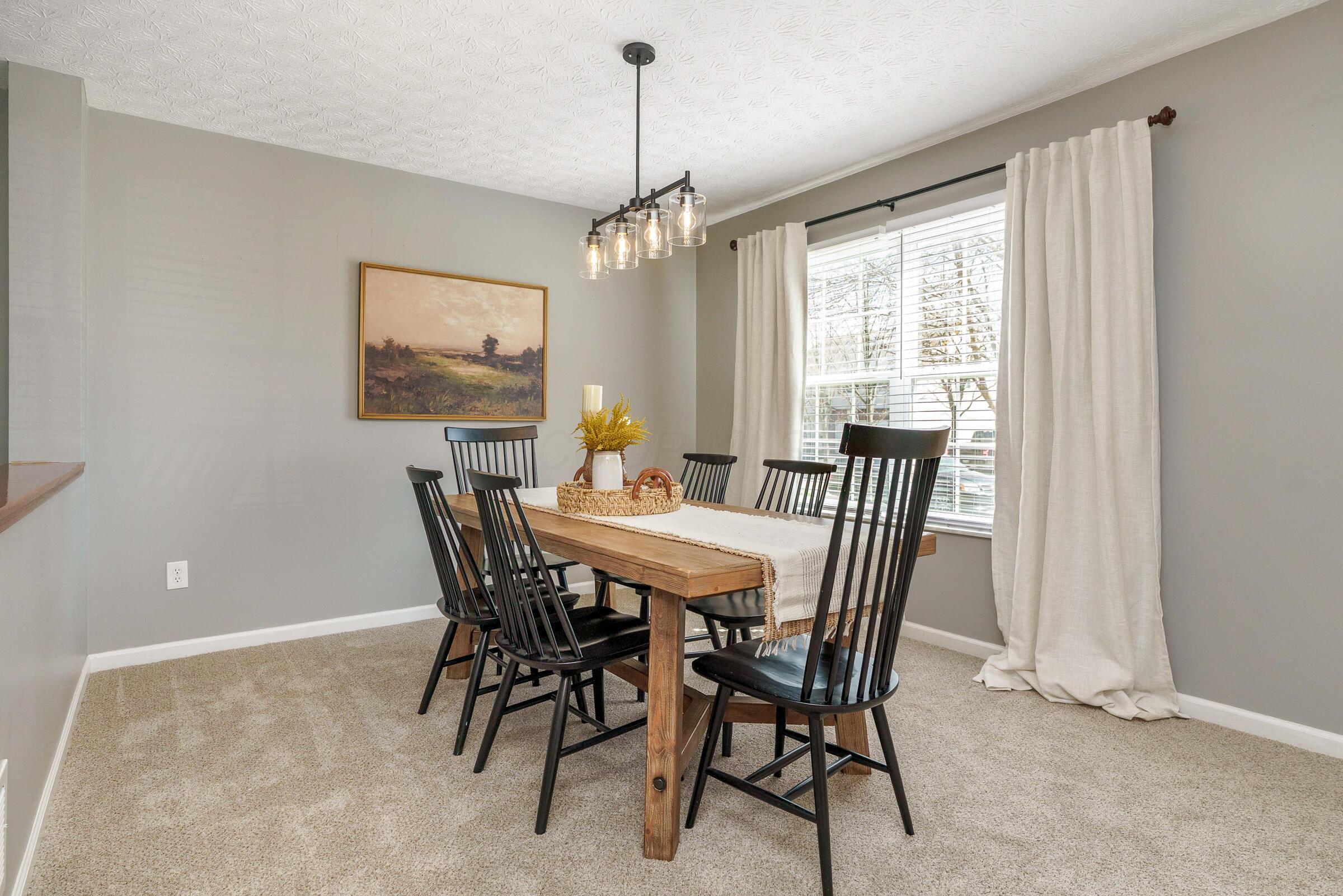 124 Stockard Loop Delaware, OH 43015 - Photo 9 of 54 Dining Room