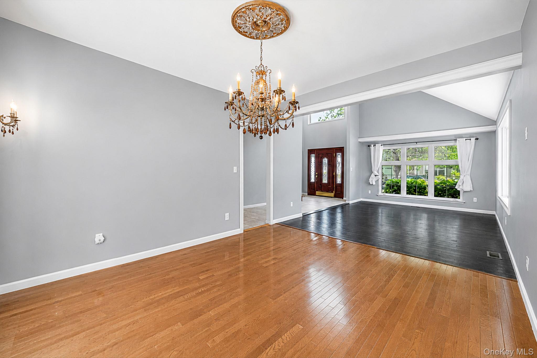 101 Raspberry Court Melville, NY 11747 - Photo 12 of 44