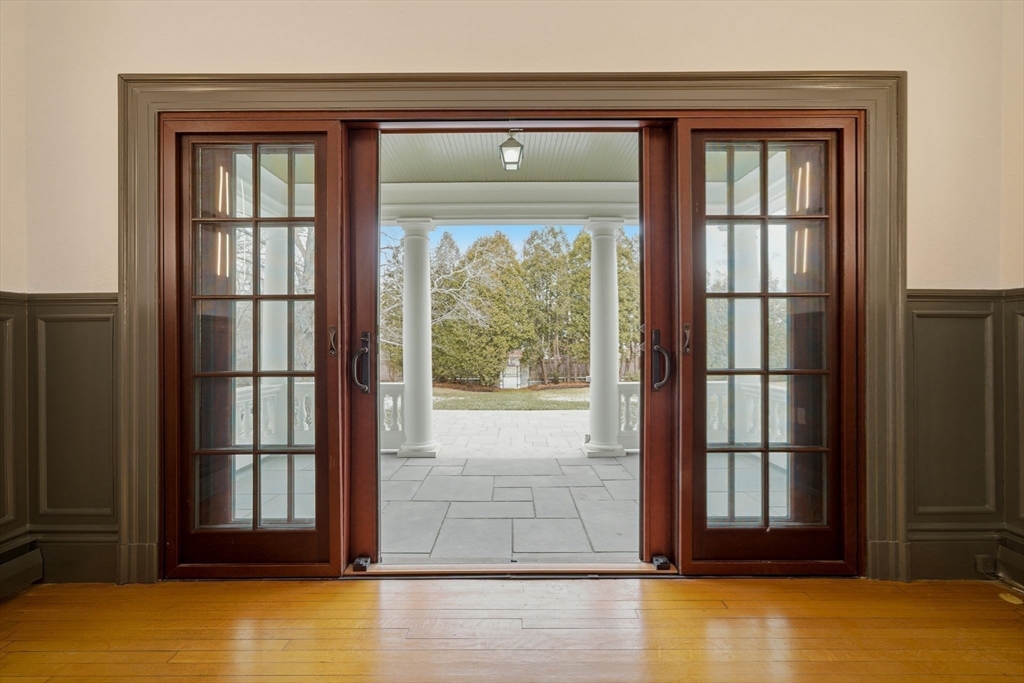 2 Ocean Avenue Swampscott, MA 01907 - Photo 17 of 42