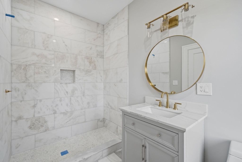 2 Ocean Avenue Swampscott, MA 01907 - Photo 25 of 42