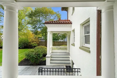 $2,695,000 | 2 Ocean Avenue, Swampscott, MA 01907