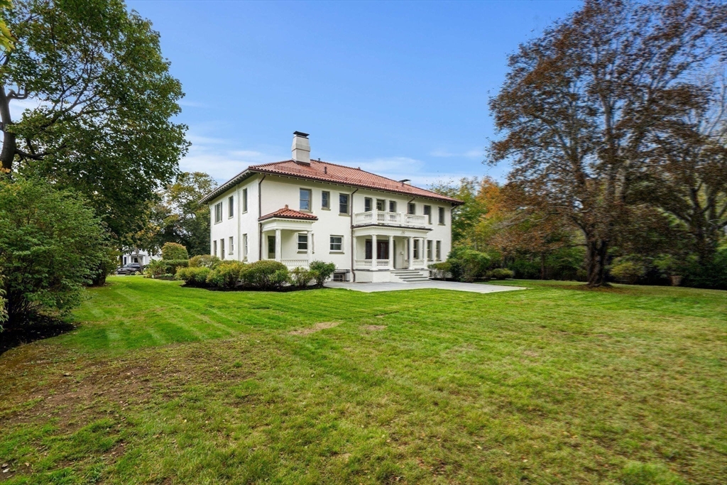 2 Ocean Avenue Swampscott, MA 01907 - Photo 37 of 42