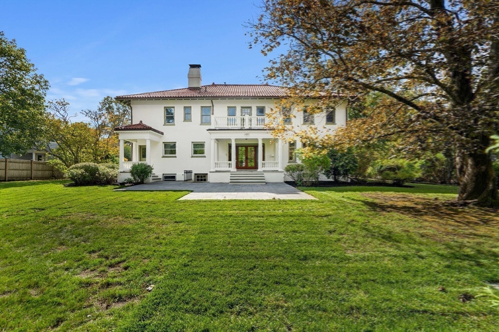 2 Ocean Avenue Swampscott, MA 01907 - Photo 38 of 42