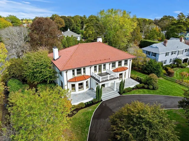 $2,695,000 | 2 Ocean Avenue, Swampscott, MA 01907