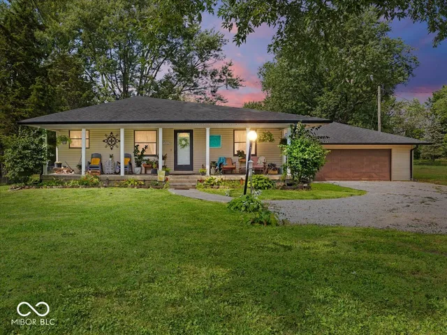 $310,000 | 6784 East County Road 100 South, Avon, IN 46123