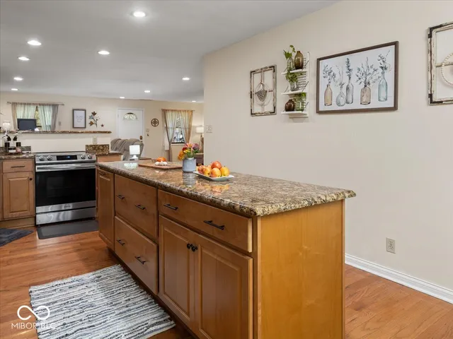 $310,000 | 6784 East County Road 100 South, Avon, IN 46123