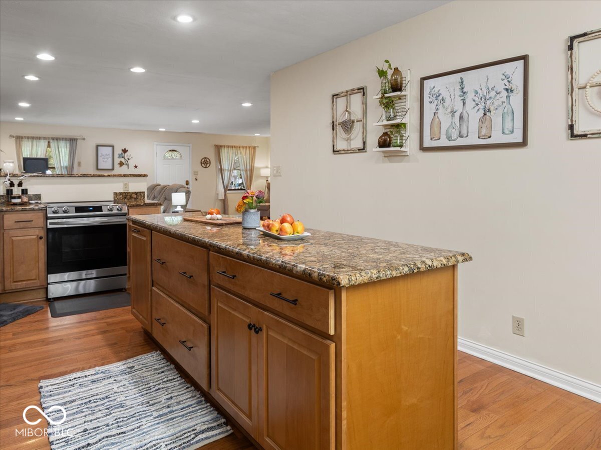 6784 East County Road 100 South Avon, IN 46123 - Photo 11 of 32