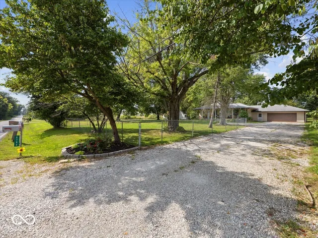 $310,000 | 6784 East County Road 100 South, Avon, IN 46123