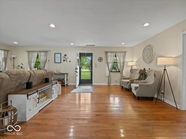 $310,000 | 6784 East County Road 100 South, Avon, IN 46123