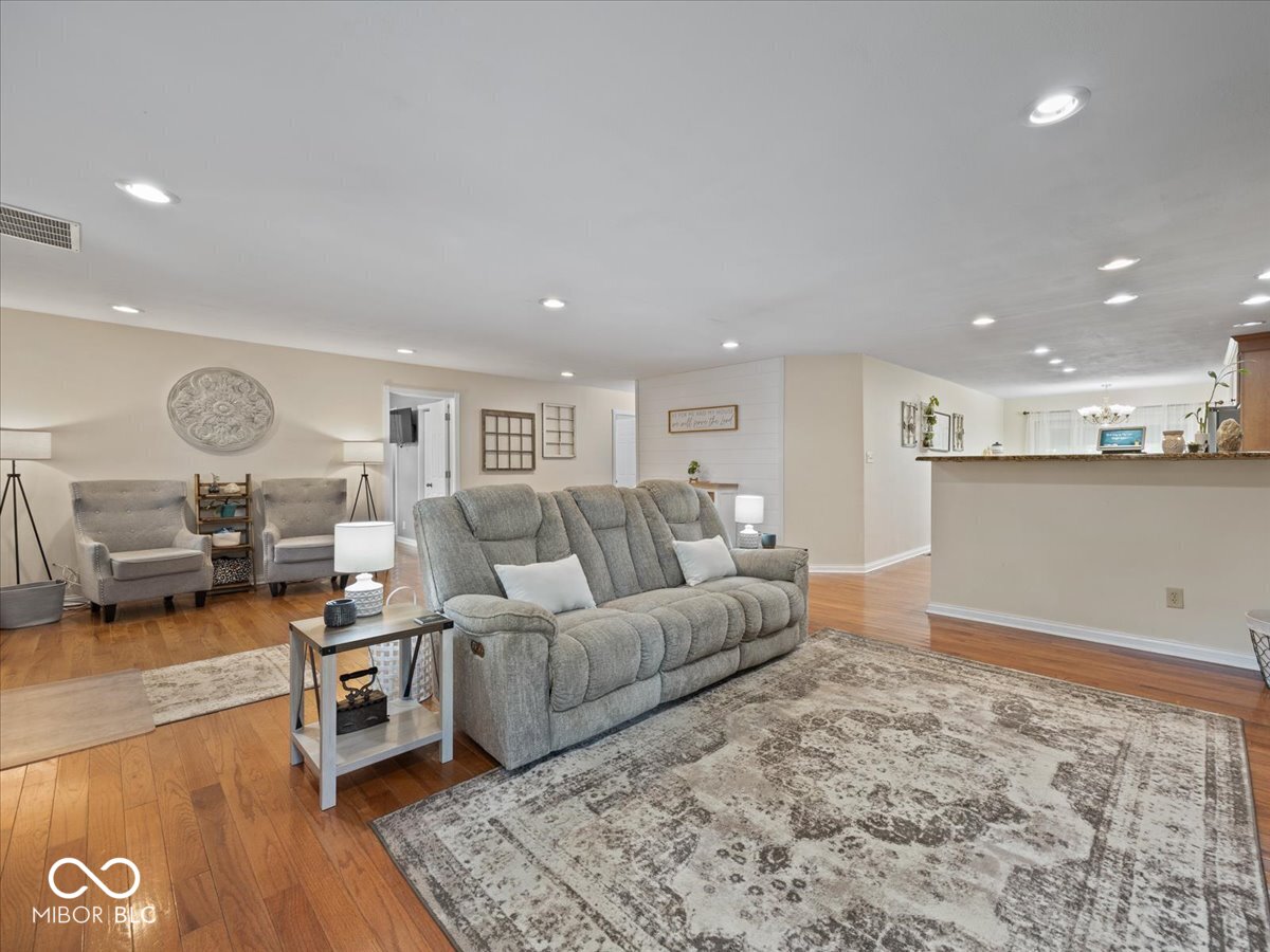 6784 East County Road 100 South Avon, IN 46123 - Photo 8 of 32