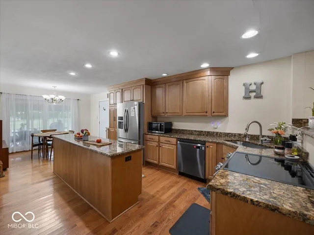 $310,000 | 6784 East County Road 100 South, Avon, IN 46123