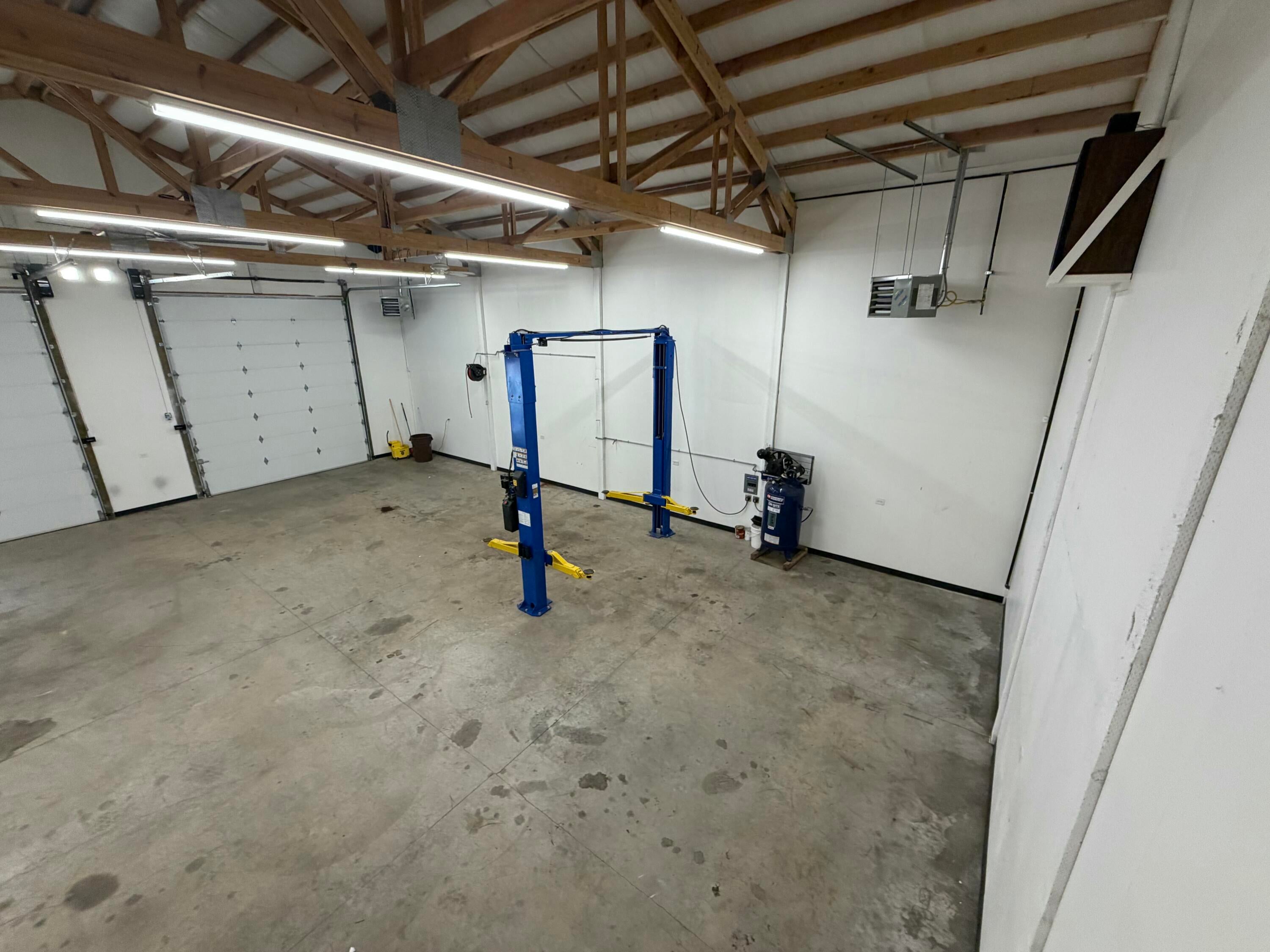 17037 Downey Road Bend, OR 97707 - Photo 17 of 20 IMG_6900