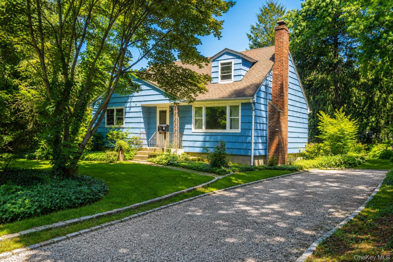 38 Maple Avenue Locust Valley, NY 11560 - Photo 3 of 6