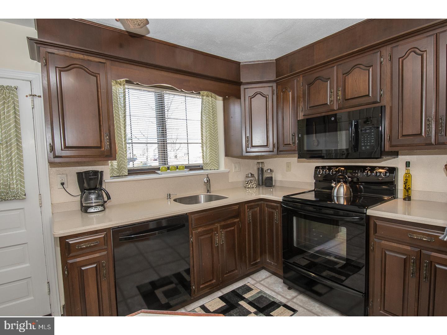 209 East Rose Valley Road Wallingford, PA 19086 - Photo 12 of 25 Gallery Image 12