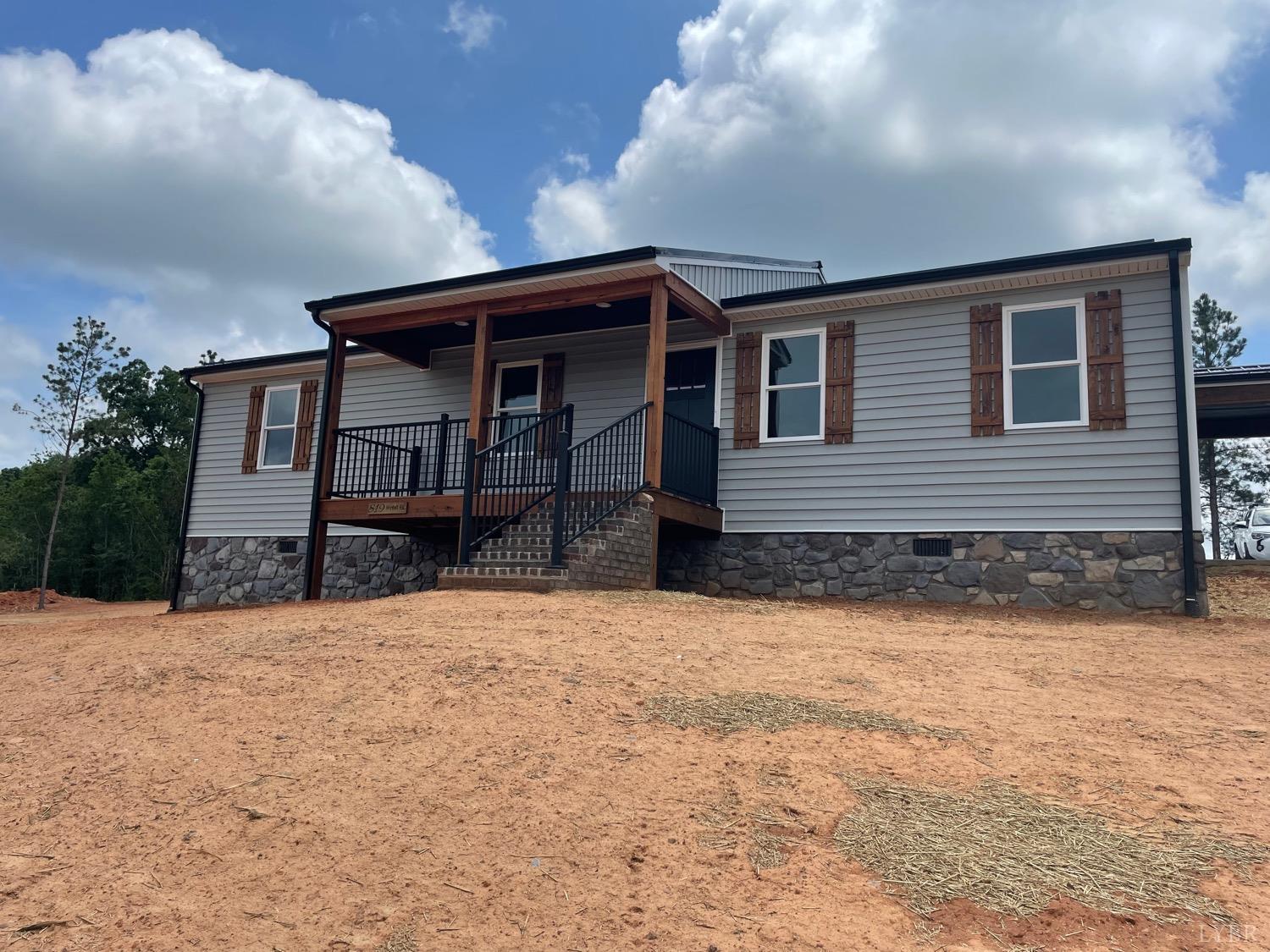 819 Winfall Road Rustburg, VA 24554 - Photo 2 of 15 a front view of house with yard