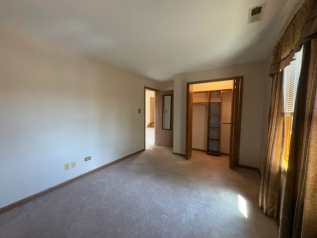$199,000 | 17218 Ridgeland Avenue, Unit 3S, Tinley Park, IL 60477