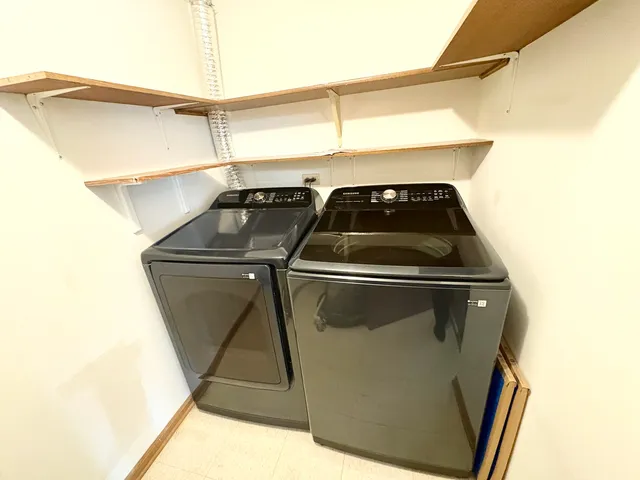 $199,000 | 17218 Ridgeland Avenue, Unit 3S, Tinley Park, IL 60477