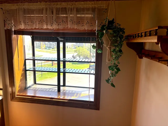 $199,000 | 17218 Ridgeland Avenue, Unit 3S, Tinley Park, IL 60477