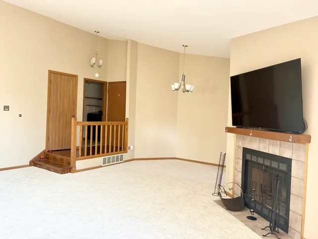 $199,000 | 17218 Ridgeland Avenue, Unit 3S, Tinley Park, IL 60477