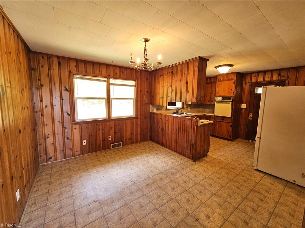 2447 Piney Mountain Road Walnut Cove, NC 27052 - Photo 4 of 12