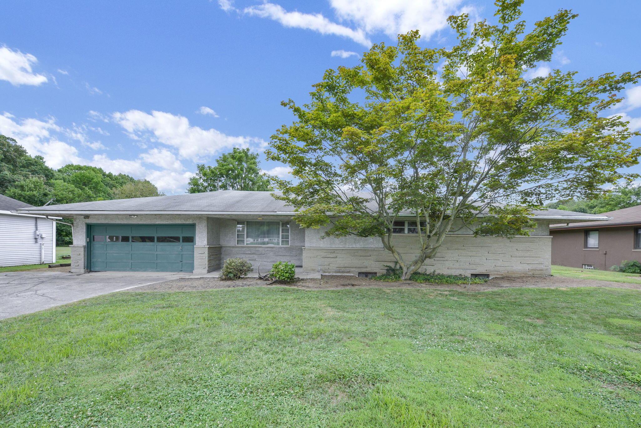 3499 South Hamilton Road Columbus, OH 43232 - Photo 2 of 52 2-web-or-mls-3499-s-hamilton-rd