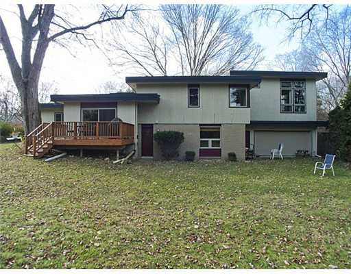 2475 Adare Road Ann Arbor, MI 48104 - Photo 9 of 10 Photo 9