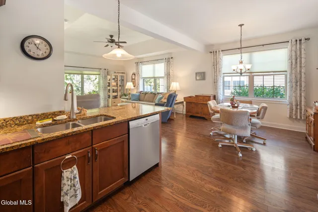 $565,000 | 76 Hollandale Way, Bethlehem, NY 12054