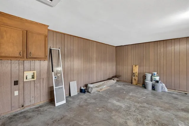 $255,000 | 102 East Bayside Drive, Mabank, TX 75156