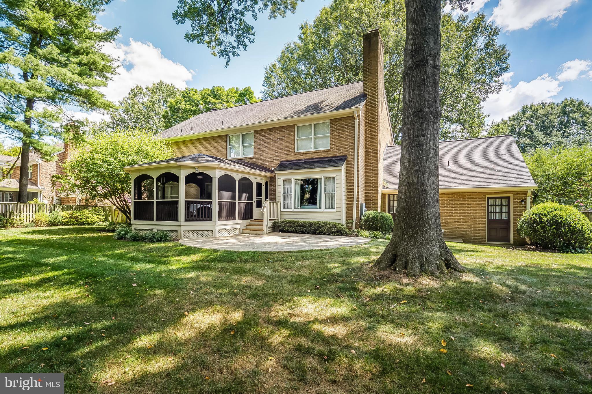 1206 Suffield Drive McLean, VA 22101 - Photo 3 of 30 Exterior (Rear)