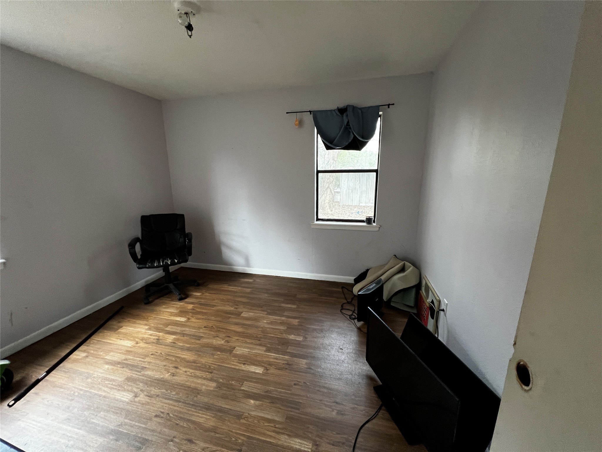 129 John Street Centerville, TX 75833 - Photo 12 of 15 a view of room with a window