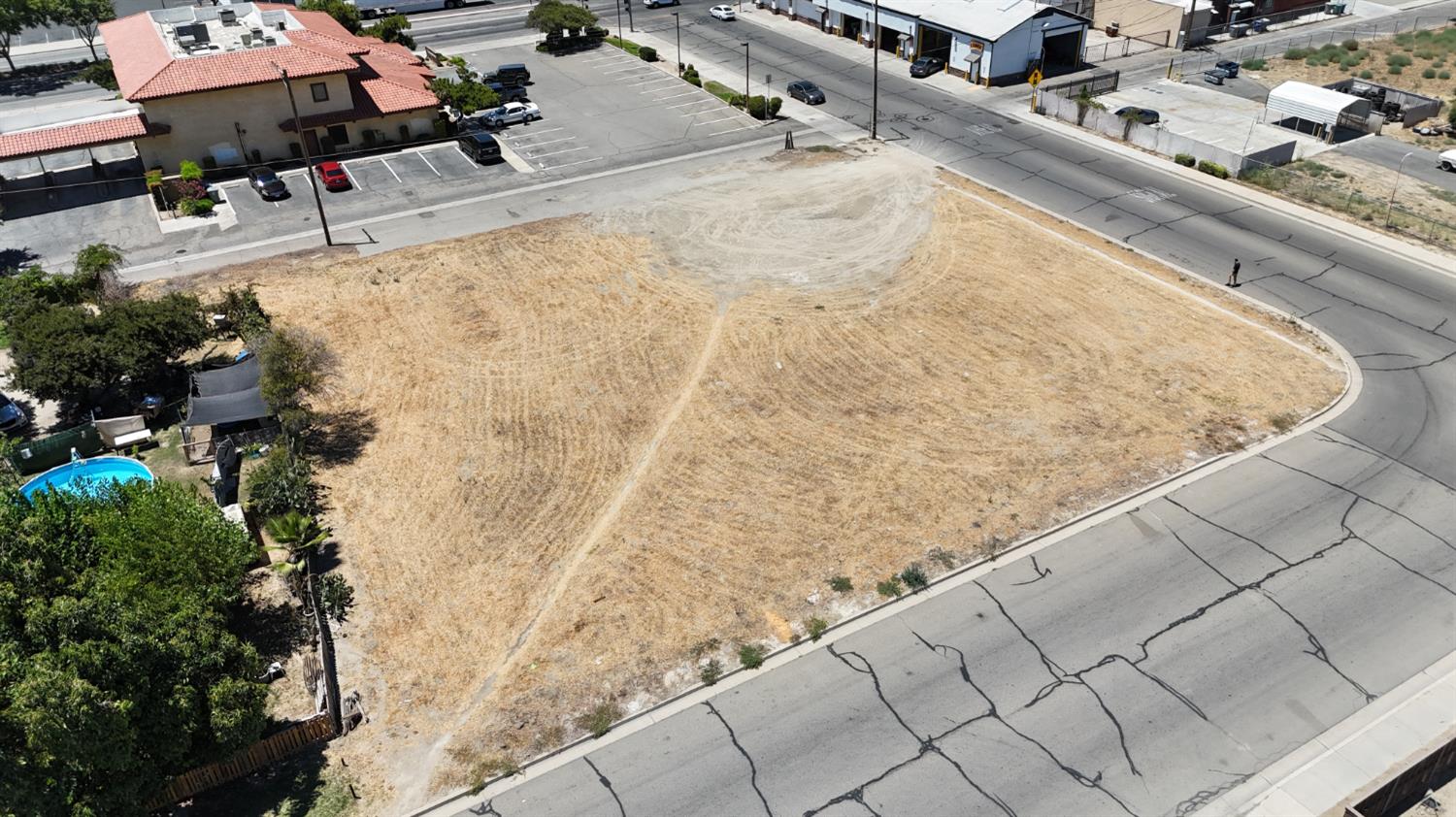401 South 6th Street Kerman, CA 93630 - Photo 4 of 8
