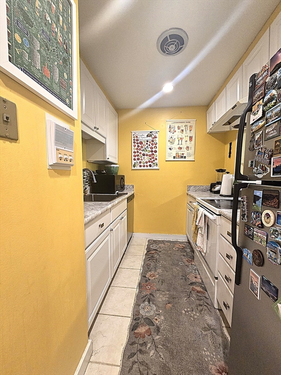 626 Washington Street, Unit 2 Brookline, MA 02446 - Photo 5 of 14