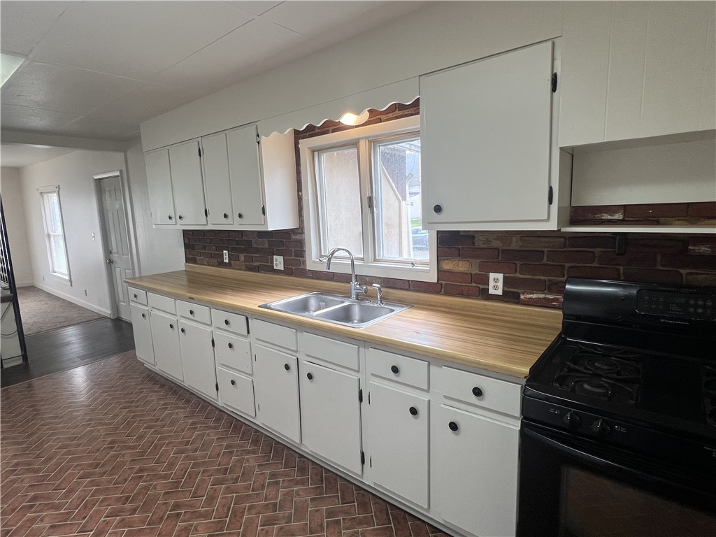 321 Jerome Street Erwin, NY 14870 - Photo 9 of 47 Kitchen
