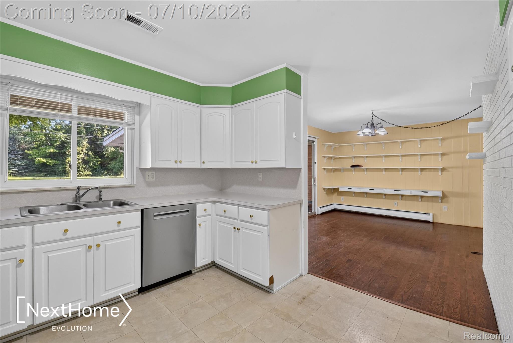 33950 Ecorse Road Romulus, MI 48174 - Photo 10 of 39 12-12-33950-Encore-Ct-Scio-Township-WindowStill.jpg