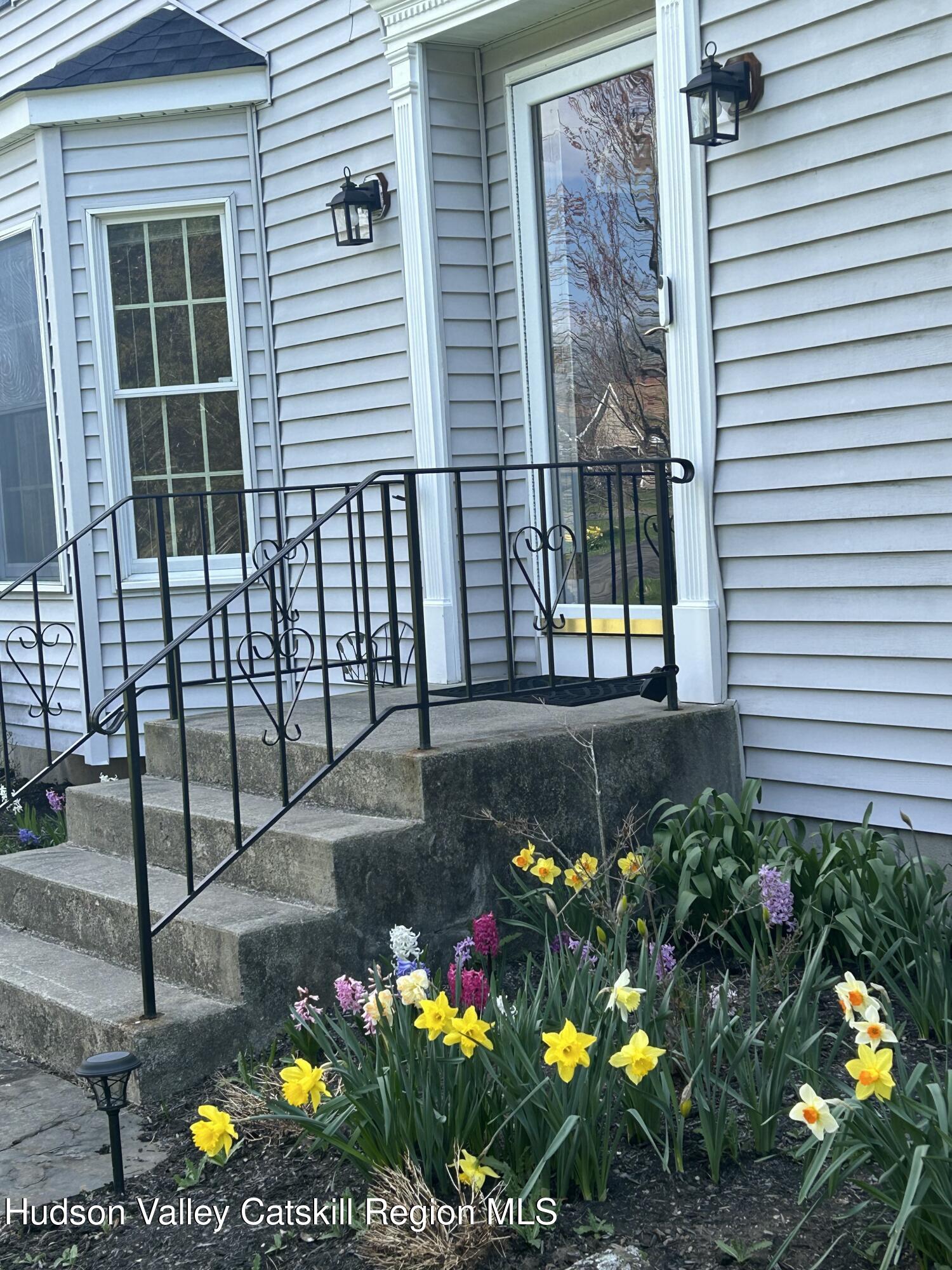 6 High Ridge Road New Paltz, NY 12561 - Photo 2 of 67 IMG_2011