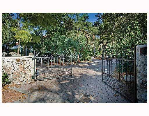 741 Azalea Street Boca Raton, FL 33486 - Photo 3 of 9 Additional Photo