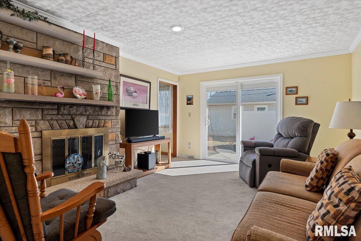 107 Collier Drive Springfield, IL 62704 - Photo 14 of 34