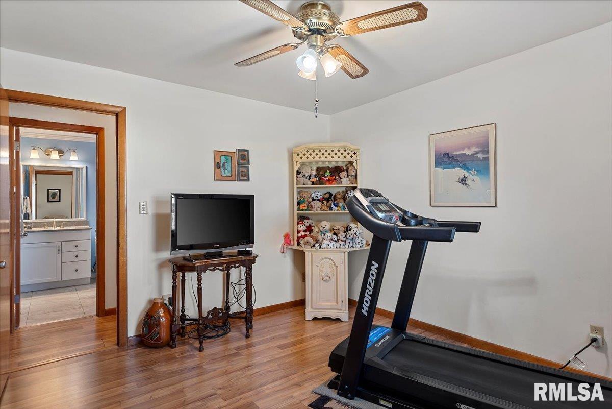 107 Collier Drive Springfield, IL 62704 - Photo 27 of 34