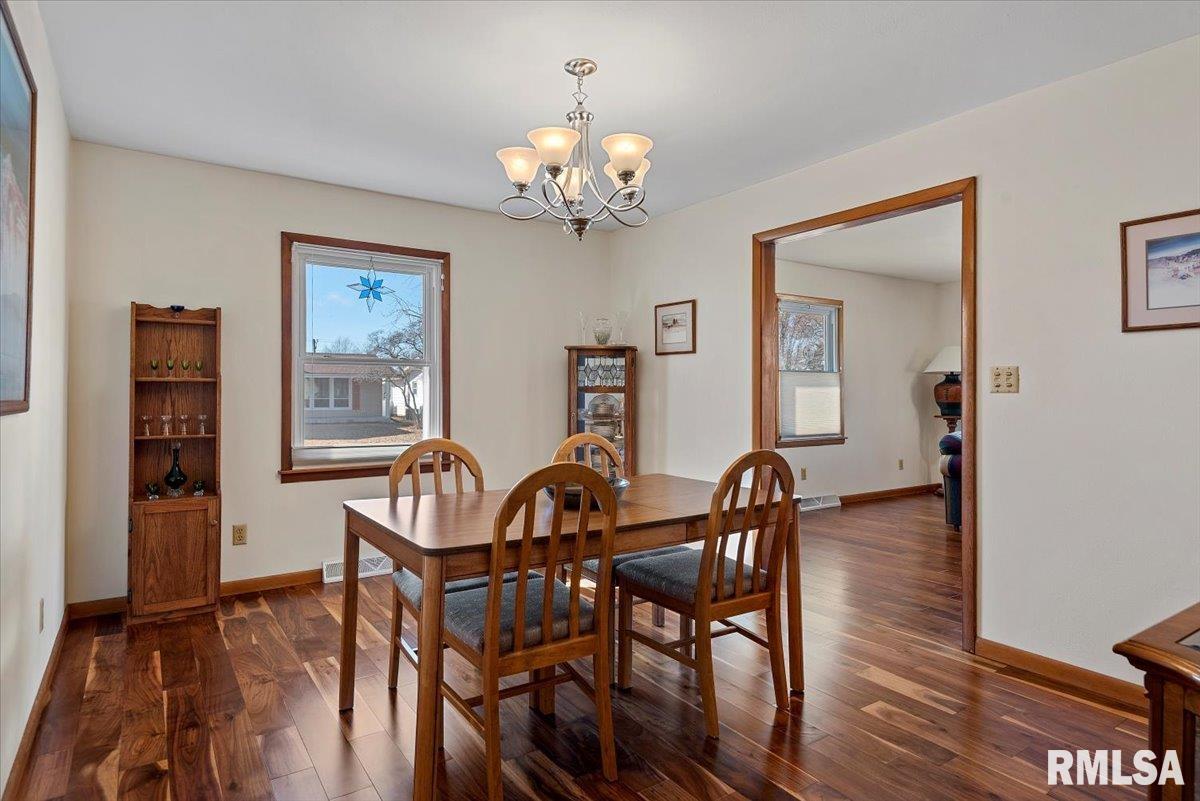 107 Collier Drive Springfield, IL 62704 - Photo 9 of 34