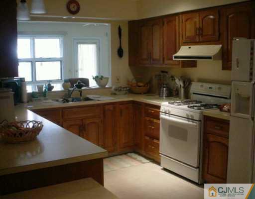 2 Peppermint Hill Road North Brunswick, NJ 08902 - Photo 6 of 8 Gallery Image 6