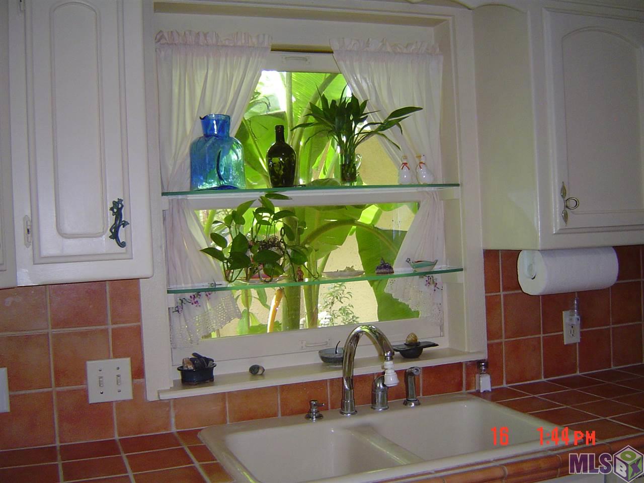 1615 Applewood Road Baton Rouge, LA 70808 - Photo 12 of 26 Kitchen