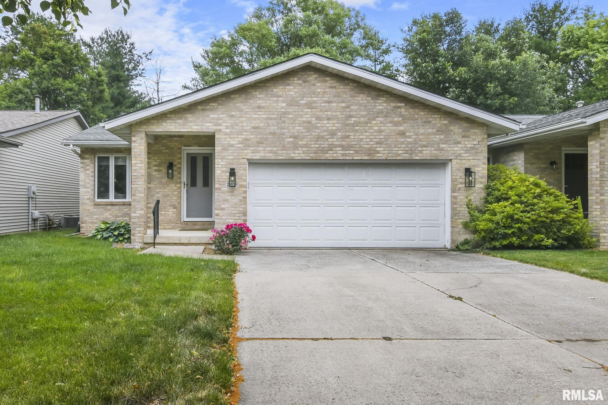 2408 Checkerberry Lane Springfield, IL 62711 - Photo 3 of 27