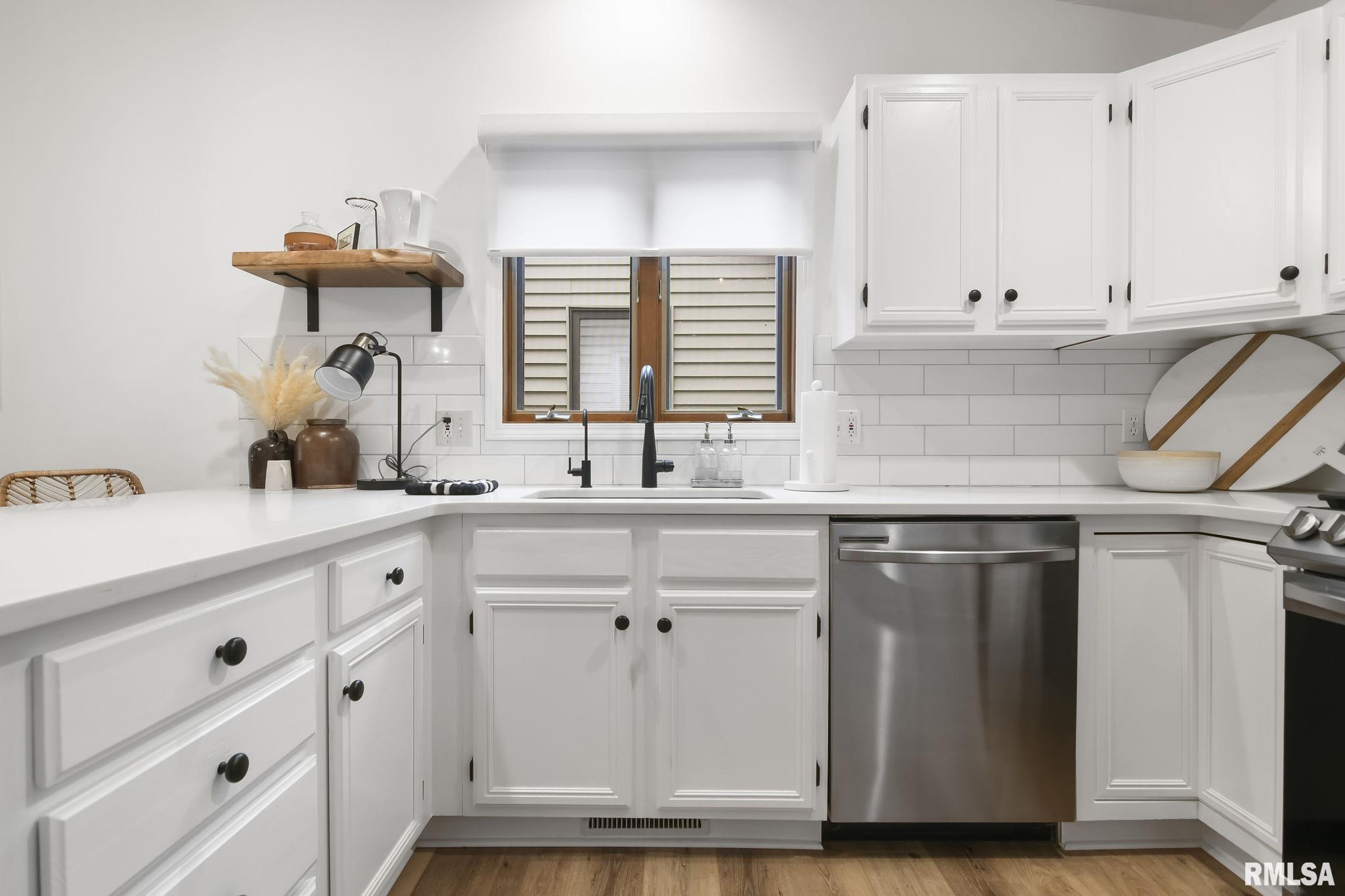 2408 Checkerberry Lane Springfield, IL 62711 - Photo 8 of 27