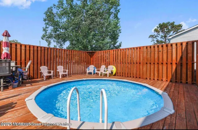 $4,000 | 1601 1st Avenue, Toms River, NJ 08757