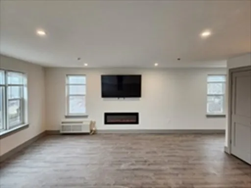 $2,850 | 522 Bridge Street, Unit 3, Weymouth, MA 02191