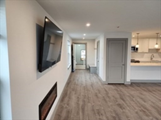 522 Bridge Street, Unit 3 Weymouth, MA 02191 - Photo 4 of 21