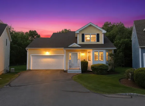 $599,900 | 21 Den Worth Bell Circle, Unit 21, Haverhill, MA 01835