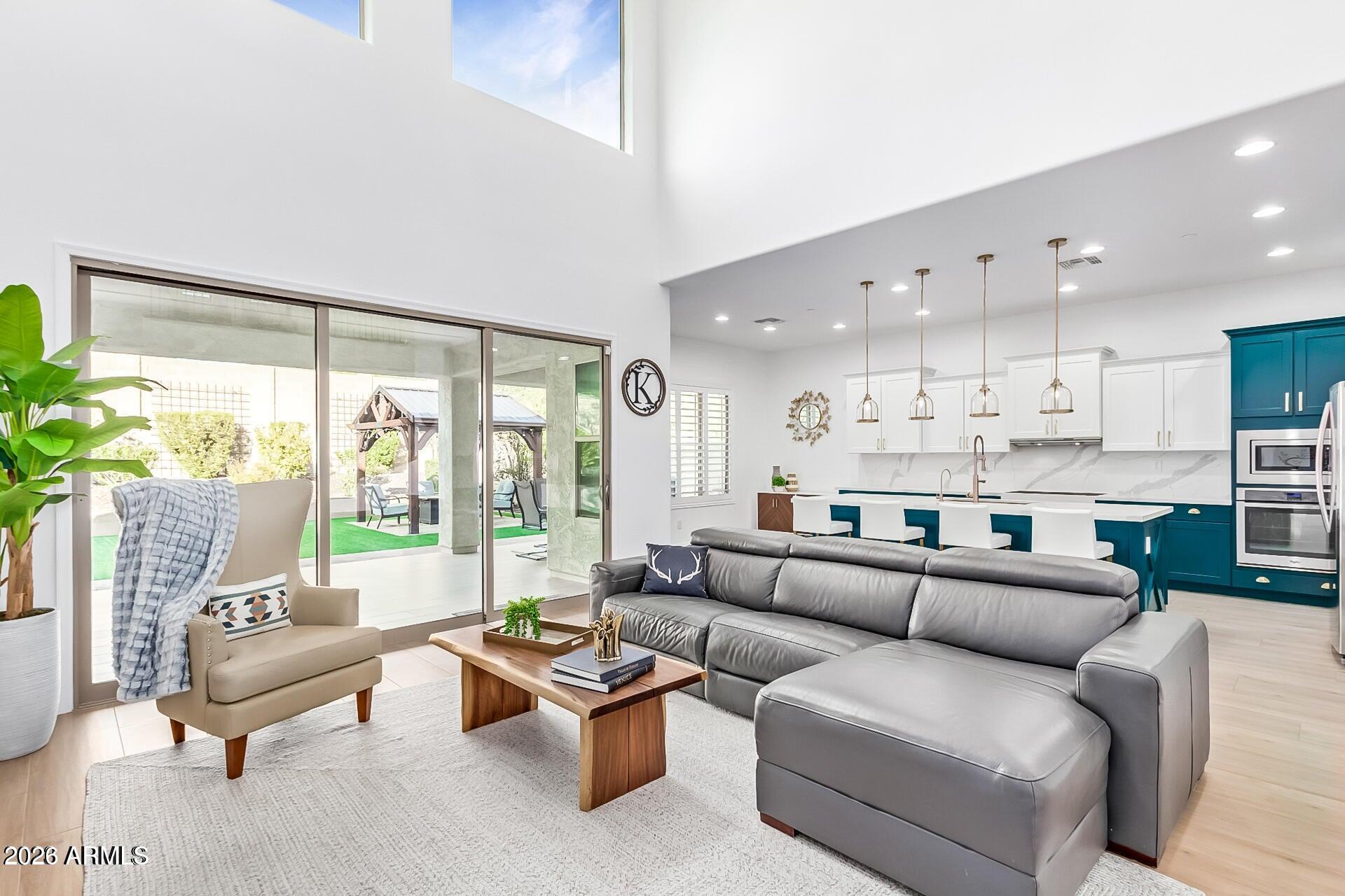 1528 West Red Bird Road Phoenix, AZ 85085 - Photo 8 of 27 20230125200933783920000000-o