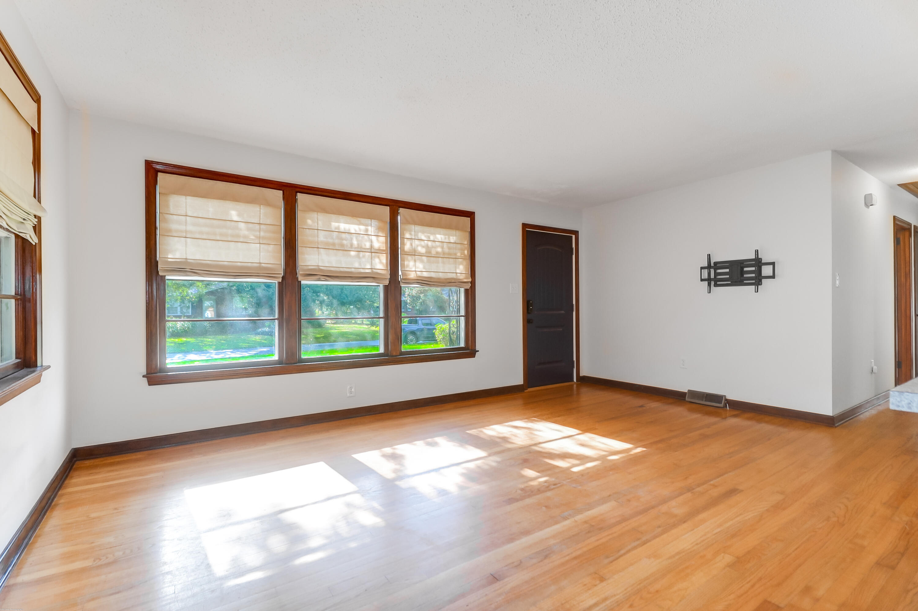 2616 Ridgewood Avenue Charleston, SC 29414 - Photo 5 of 20 2616 Ridgewood -Tidalcreekphoto- (9)